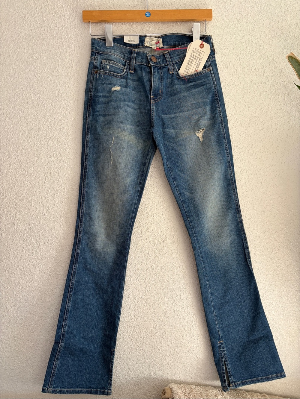 Current/Elliott sz 26 NWT Distressed Flare Jeans
